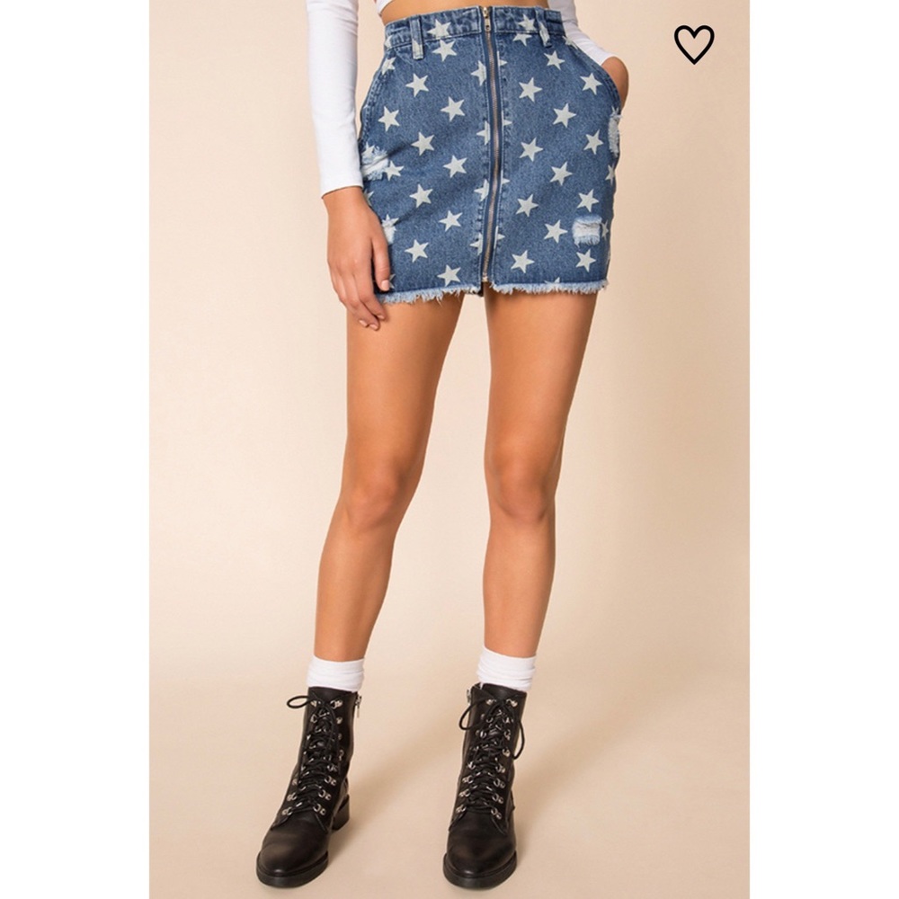 Revolve SuperDown kayla zip front mini skirt NWT